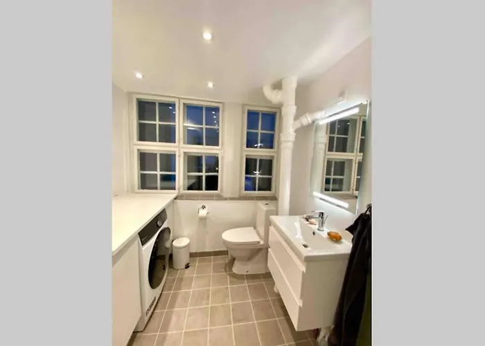 Luxury 'kings Garden' City-flat In Center Of Town Apartment